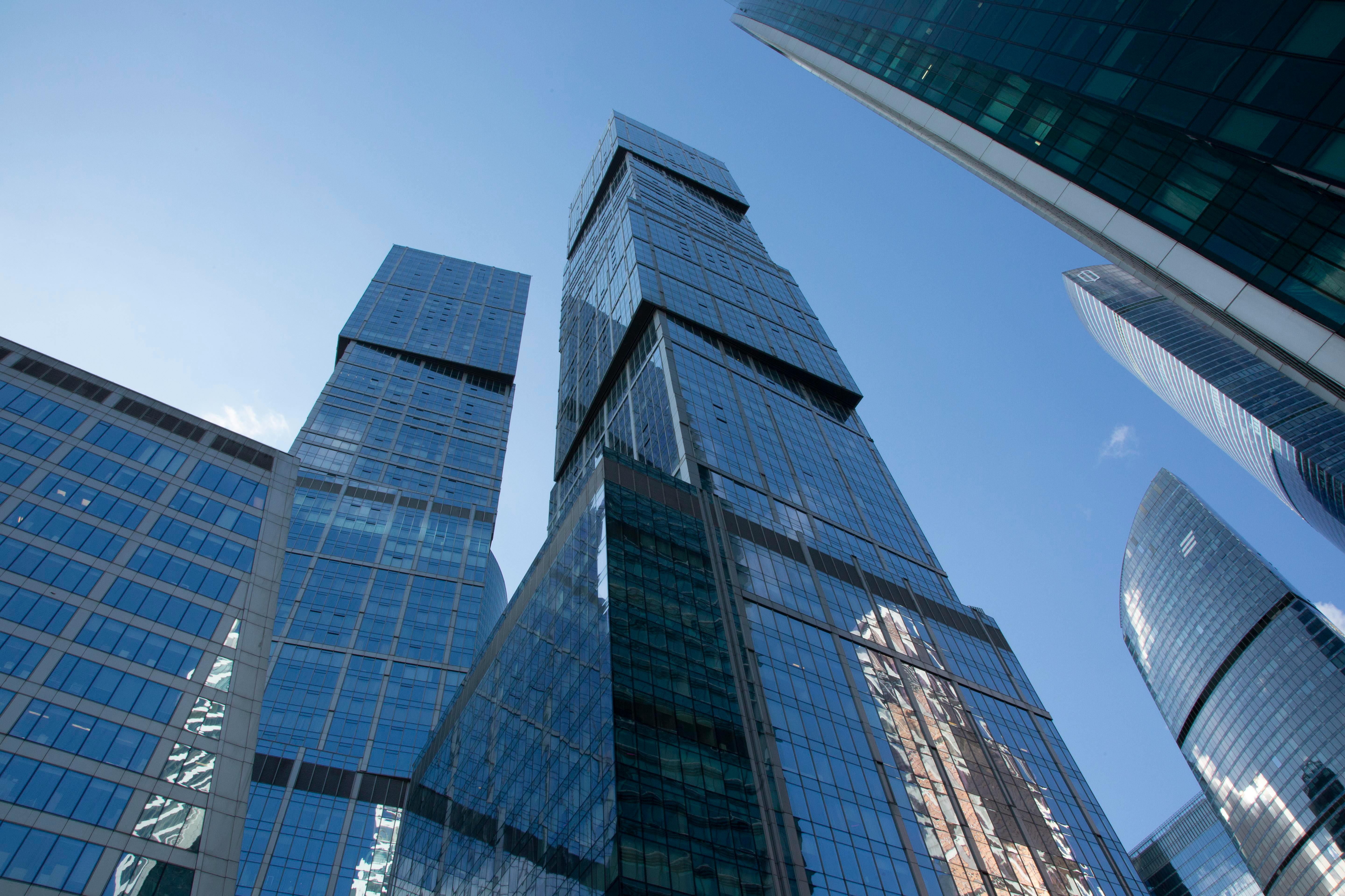 Interactive Brokers vs. Swissquote: Der detaillierte Vergleich für Schweizer Anleger